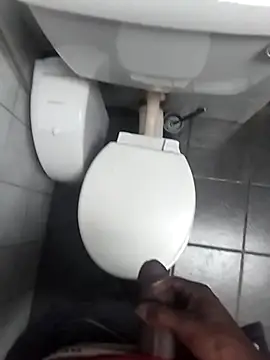 Snapshot of 123skopo chatting on 10/27/25, 02:21 123skopo online show from 10/27/25, 02:21