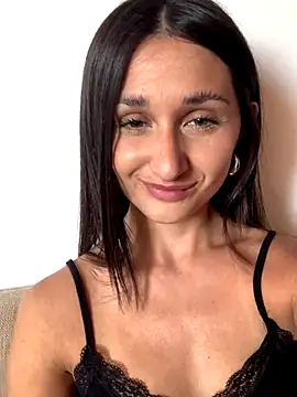 Snapshot of luci_brecman chatting on 12/14/25, 02:00 luci brecman online show from 12/14/25, 02:00