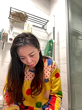 aa520uv online show from 10/28/25, 12:36