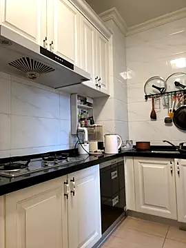 aa520uv online show from 11/09/25, 12:20