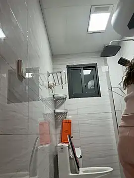 aa520uv online show from 02/07/26, 12:09