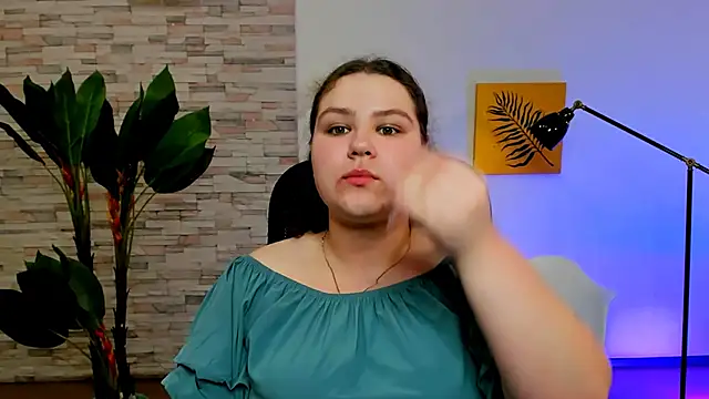 FlorenceAnderson online show from 03/17/25, 11:10