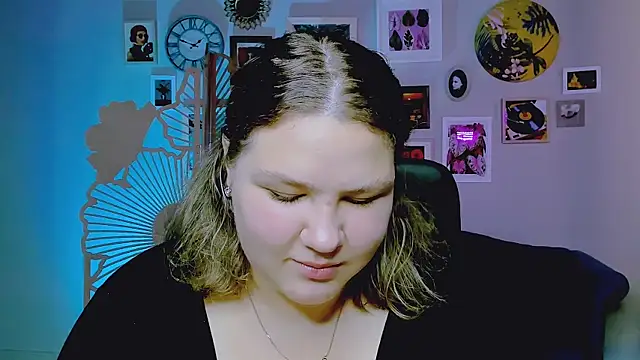 FlorenceAnderson online show from 10/06/25, 09:40