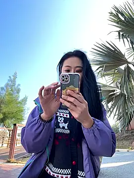 Snapshot of linger-23 chatting on 01/15/26, 06:18 linger-23 online show from 01/15/26, 06:18