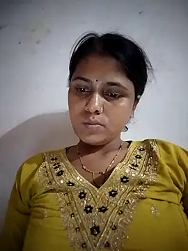 Snapshot of Ayeshaji chatting on 04/17/26, 07:17 Ayeshaji online show from 04/17/26, 07:17