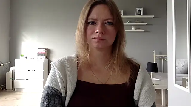 Snapshot of MillieShow chatting on 09/15/25, 07:08 MillieShow online show from 09/15/25, 07:08