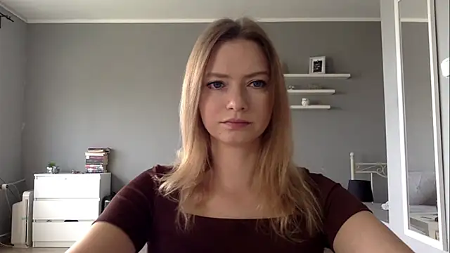 Snapshot of MillieShow chatting on 09/27/25, 02:00 MillieShow online show from 09/27/25, 02:00