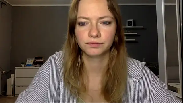 Snapshot of MillieShow chatting on 01/15/26, 10:02 MillieShow online show from 01/15/26, 10:02