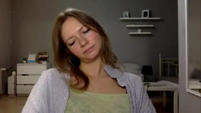 Snapshot of MillieShow chatting on 01/31/26, 07:23 MillieShow online show from 01/31/26, 07:23