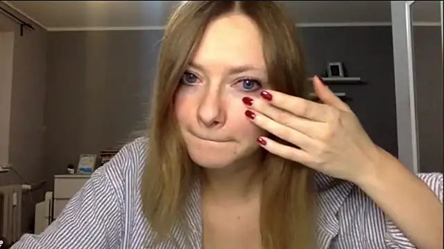 Snapshot of MillieShow chatting on 02/03/26, 10:15 MillieShow online show from 02/03/26, 10:15