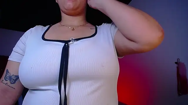kriss sweetboobs10 online show from 05/06/26, 12:54