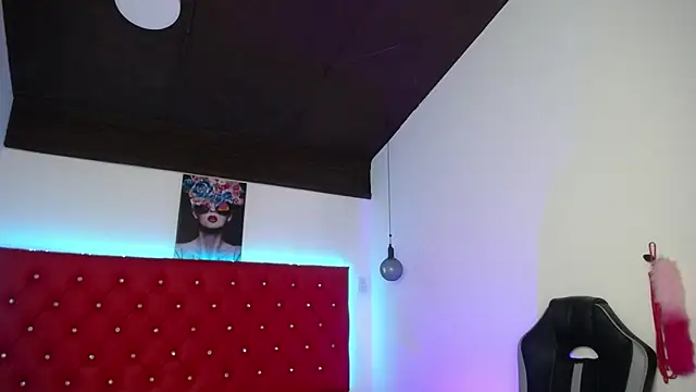 kriss sweetboobs10 online show from 05/12/26, 12:57