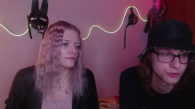 Snapshot of Your_Horny_Friends chatting on 03/12/25, 03:07 Your Horny Friends online show from 03/12/25, 03:07