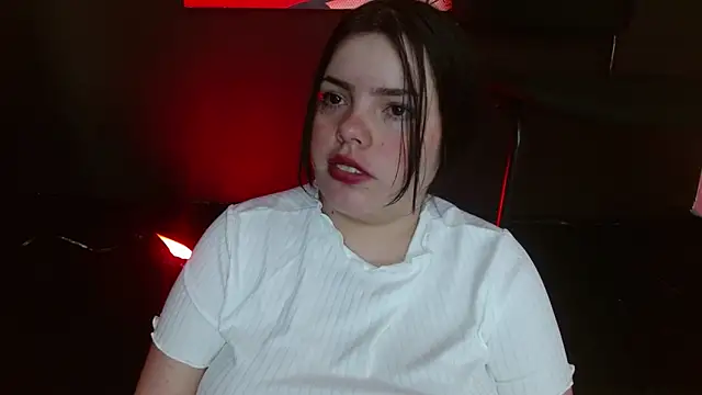 Snapshot of Nathaly_Rose1126 chatting on 11/06/25, 01:34 Nathaly Rose1126 online show from 11/06/25, 01:34