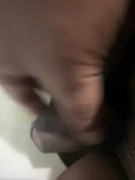 Snapshot of Vicky20256 chatting on 04/19/26, 11:18 Vicky20256 online show from 04/19/26, 11:18