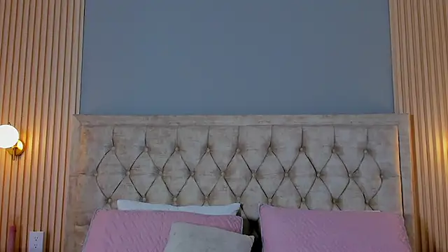 Hera goddesss online show from 09/27/25, 07:52