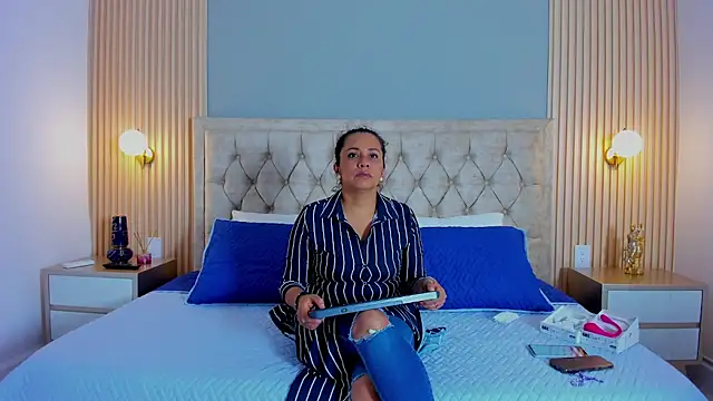 Hera goddesss online show from 10/06/25, 07:33