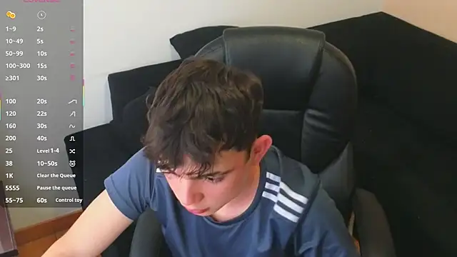 lukeboyce33 online show from 09/22/25, 09:28