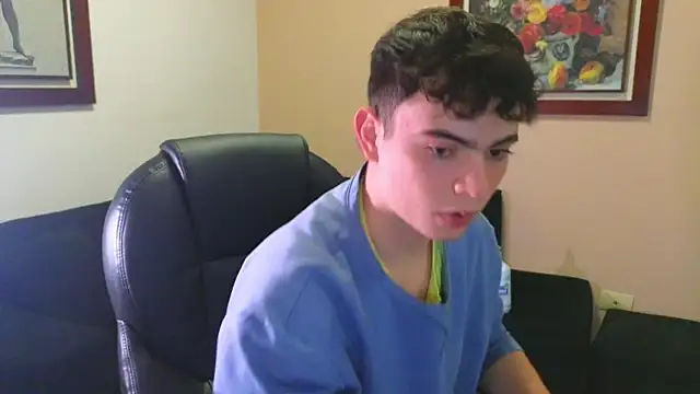 lukeboyce33 online show from 09/25/25, 11:41