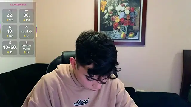 lukeboyce33 online show from 10/22/25, 11:59