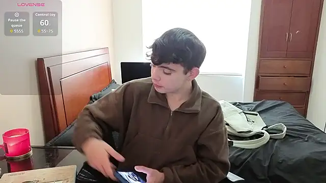 lukeboyce33 online show from 02/18/26, 06:59