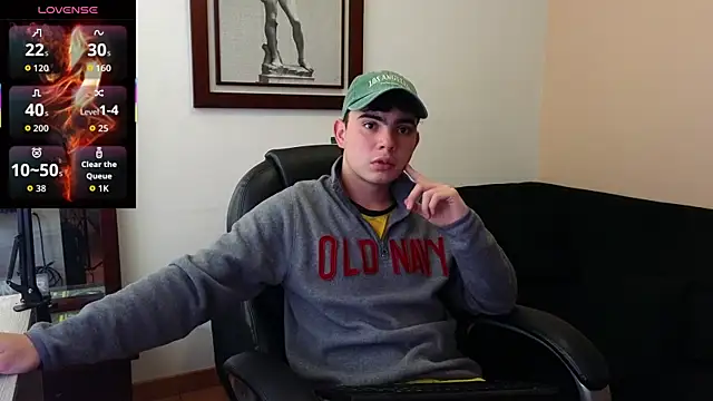 Snapshot of lukeboyce33 chatting on 06/02/26, 10:12 lukeboyce33 online show from 06/02/26, 10:12