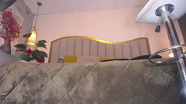 ailyn maury online show from 02/10/26, 01:26