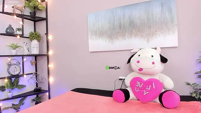 Snapshot of SammyDesire_10 chatting on 11/12/25, 07:24 SammyDesire 10 online show from 11/12/25, 07:24