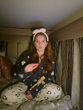 Snapshot of Amesthyst_destiny chatting on 12/03/25, 02:30 Amesthyst destiny online show from 12/03/25, 02:30