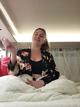 Snapshot of Amesthyst_destiny chatting on 03/25/26, 08:26 Amesthyst destiny online show from 03/25/26, 08:26