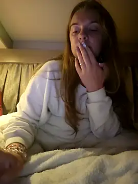 Snapshot of Amesthyst_destiny chatting on 04/10/26, 11:09 Amesthyst destiny online show from 04/10/26, 11:09