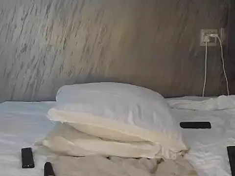 Hotytoty26 online show from 10/07/25, 06:38