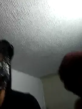 Snapshot of LEIDY_LORENA chatting on 09/28/25, 08:20 LEIDY LORENA online show from 09/28/25, 08:20