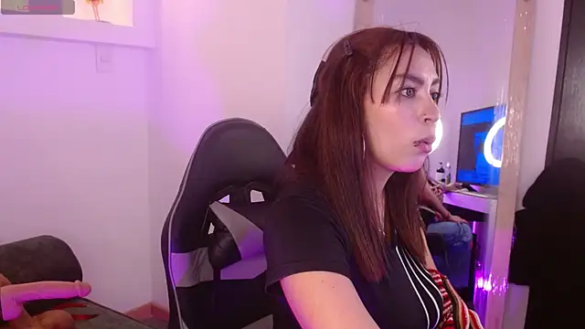 dayancarolina  online show from 09/16/25, 03:46