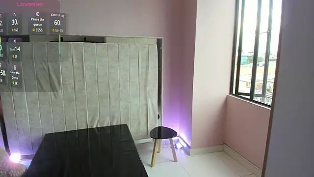 Alice 26  online show from 11/25/25, 09:15