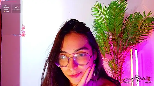 Snapshot of Emmi_Roberts chatting on 02/04/26, 03:23 Emmi Roberts online show from 02/04/26, 03:23