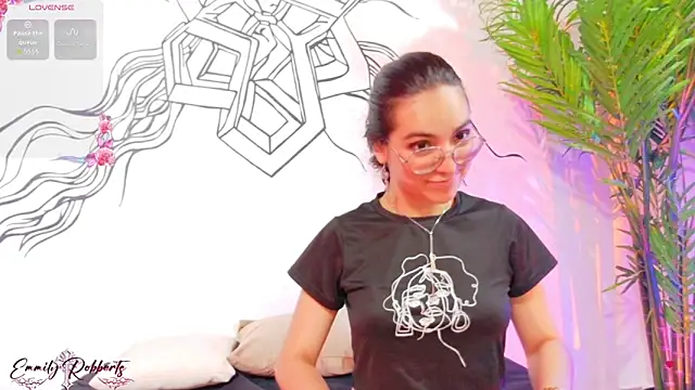 Snapshot of Emmi_Roberts chatting on 02/20/26, 09:37 Emmi Roberts online show from 02/20/26, 09:37