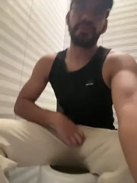 Leon  Hart  online show from 06/10/26, 02:27
