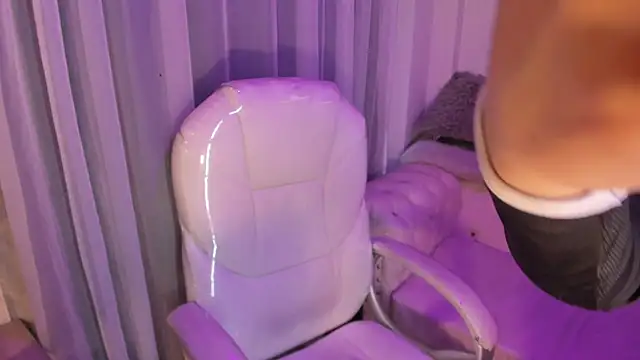 Pretty Johnson  online show from 02/07/26, 11:36