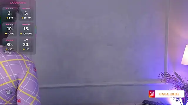 Kendallbleer online show from 09/25/25, 12:09