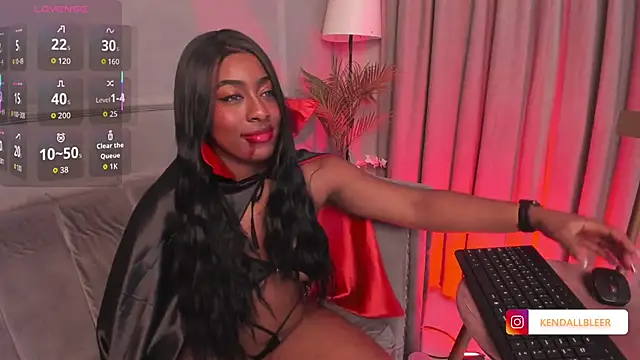 Kendallbleer online show from 10/16/25, 01:23