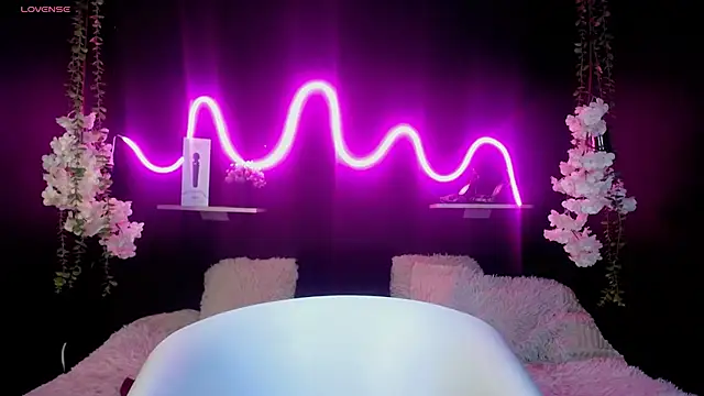 Snapshot of Hairydoll_ chatting on 03/15/25, 01:52 Hairydoll  online show from 03/15/25, 01:52