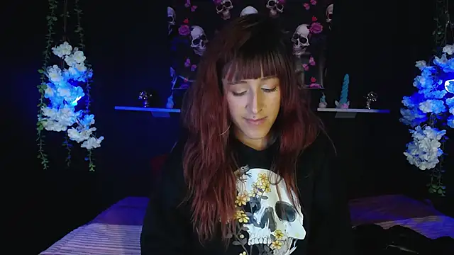 Snapshot of Hairydoll_ chatting on 10/17/25, 09:17 Hairydoll  online show from 10/17/25, 09:17