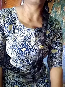 Snapshot of Shalini_telugu09 chatting on 09/09/25, 04:12 Shalini telugu09 online show from 09/09/25, 04:12