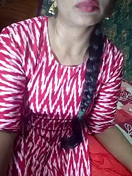 Snapshot of Shalini_telugu09 chatting on 10/27/25, 03:49 Shalini telugu09 online show from 10/27/25, 03:49