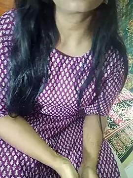 Snapshot of Shalini_telugu09 chatting on 11/23/25, 04:12 Shalini telugu09 online show from 11/23/25, 04:12