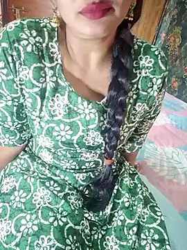 Snapshot of Shalini_telugu09 chatting on 02/23/26, 09:28 Shalini telugu09 online show from 02/23/26, 09:28