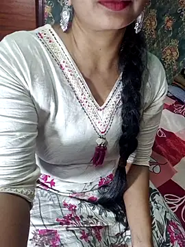 Snapshot of Shalini_telugu09 chatting on 03/07/26, 09:17 Shalini telugu09 online show from 03/07/26, 09:17