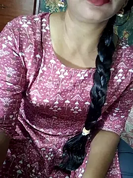 Snapshot of Shalini_telugu09 chatting on 04/29/26, 11:14 Shalini telugu09 online show from 04/29/26, 11:14