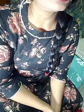 Snapshot of Shalini_telugu09 chatting on 06/28/26, 04:24 Shalini telugu09 online show from 06/28/26, 04:24